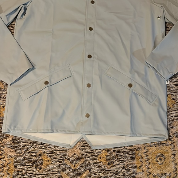 RAINS - NWT - Jacket Sz M - Picture 3 of 6